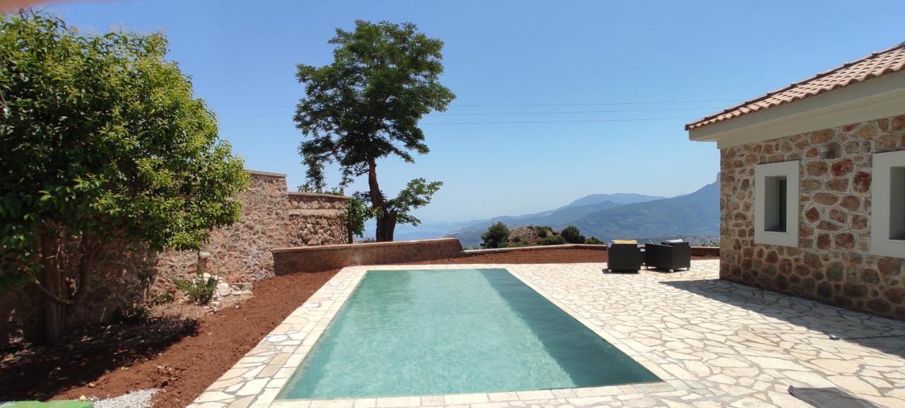 Villa Serenis Porovitsa ภายนอก รูปภาพ