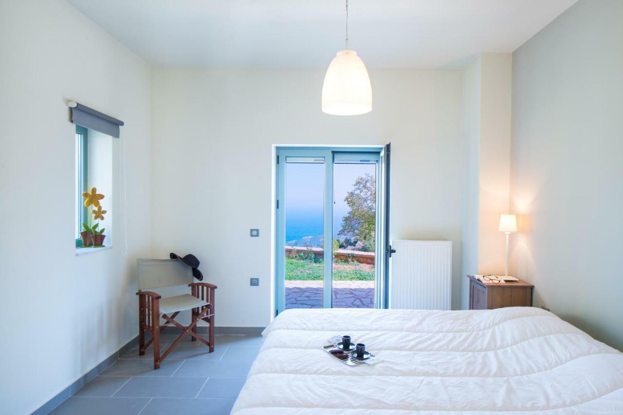 Villa Serenis Porovitsa ภายนอก รูปภาพ